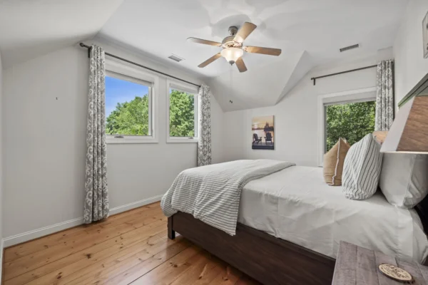lakefront airbnb north carolina